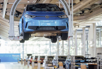 Volkswagen в криза? Германският гигант може да намали наполовина моделната си гама